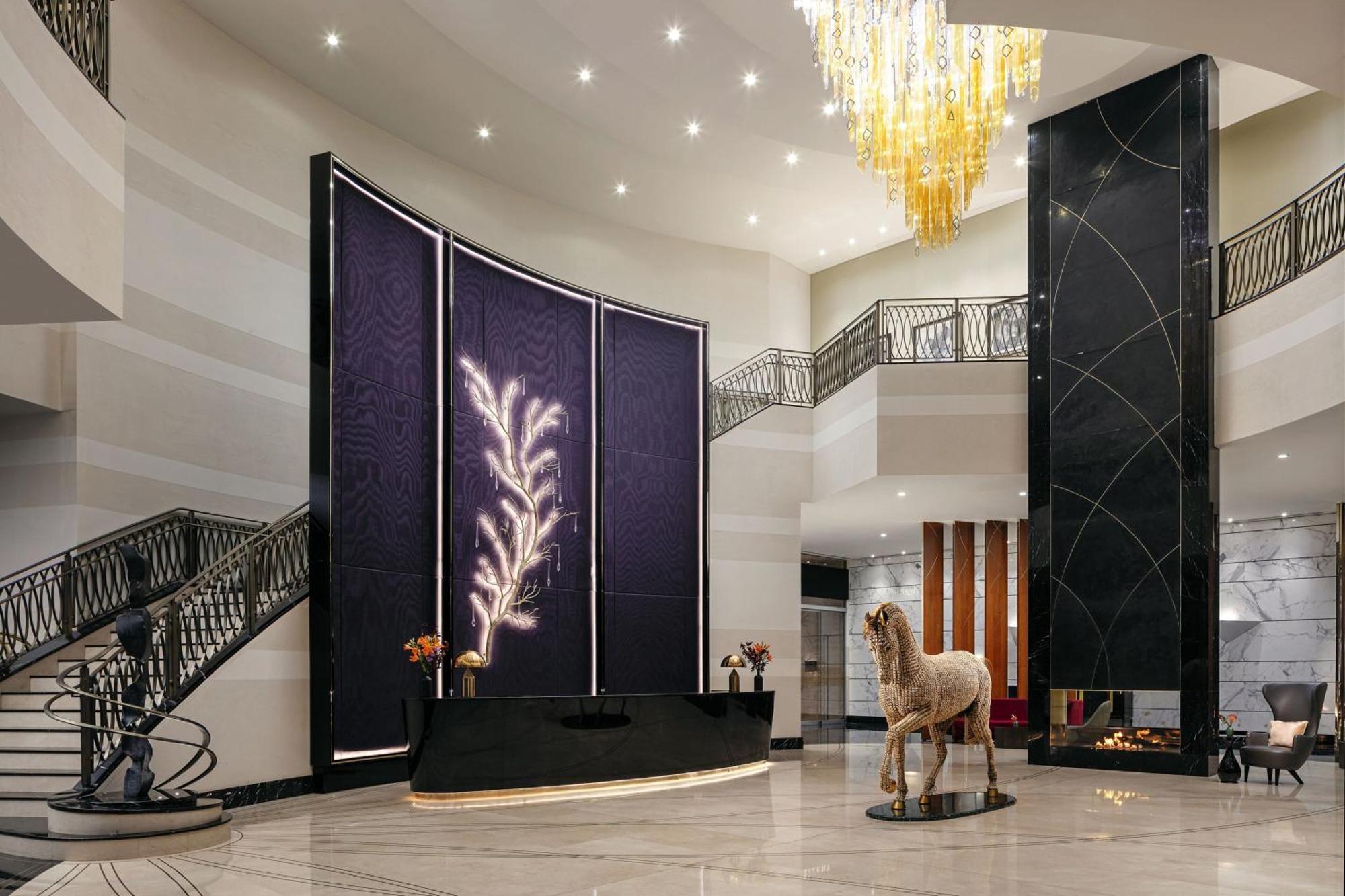 The Ritz-Carlton, Astana Hotel Ngoại thất bức ảnh