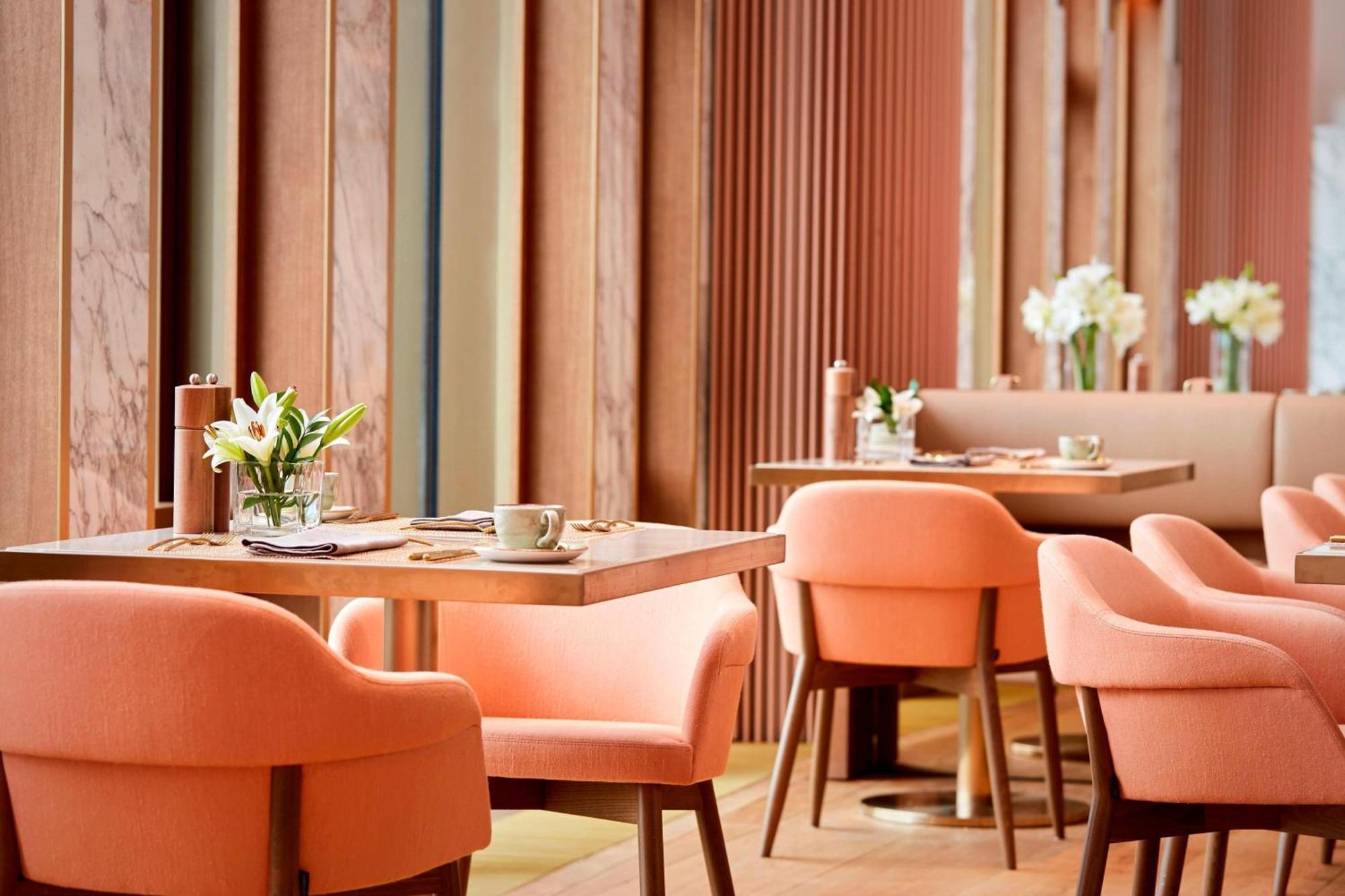 The Ritz-Carlton, Astana Hotel Ngoại thất bức ảnh