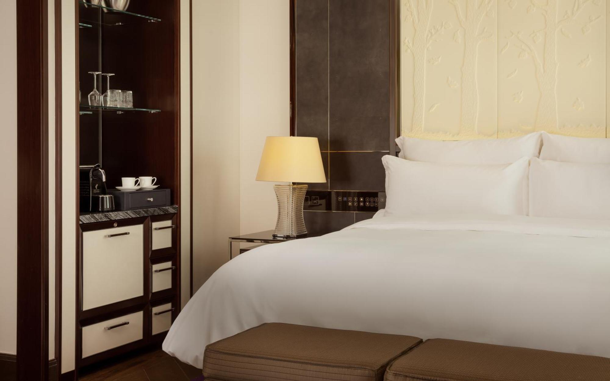 The Ritz-Carlton, Astana Hotel Ngoại thất bức ảnh