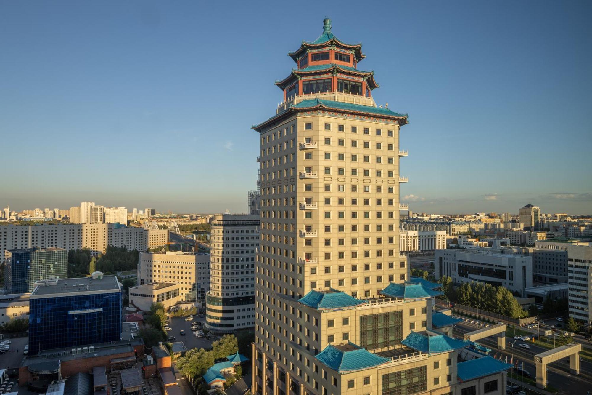 The Ritz-Carlton, Astana Hotel Ngoại thất bức ảnh